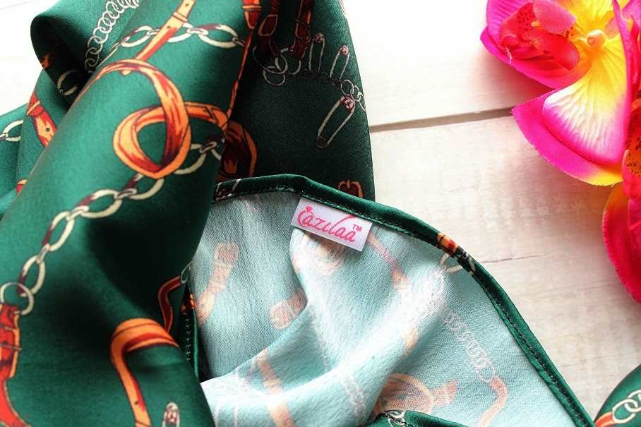 Quirky green chain charm satin scarf