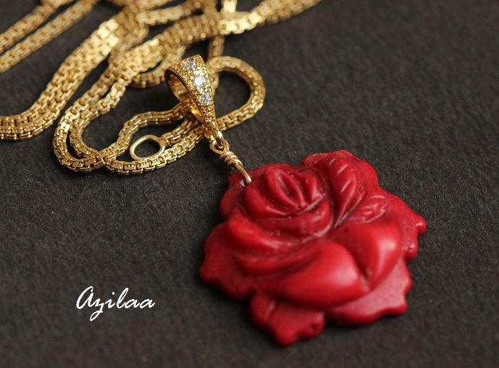Red rose pendant necklace for women