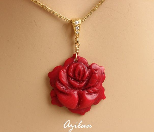 Red rose pendant necklace for women
