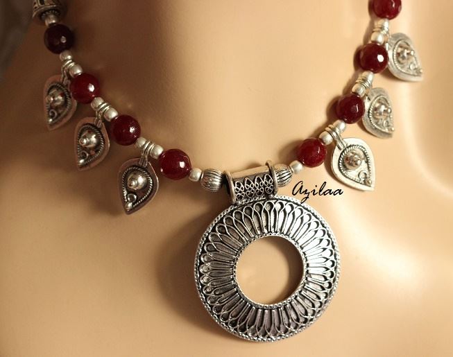 Leaf artisan handmade gemstone circle necklace set