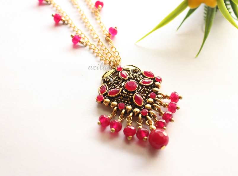 Ruby pink antique gold tone maang tikka