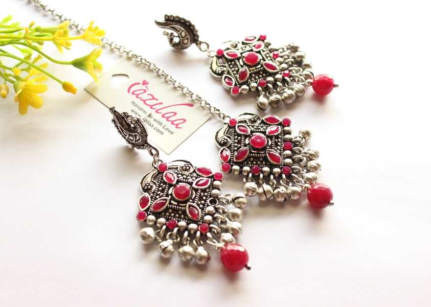 Ruby pink maang tikka silver earrings set