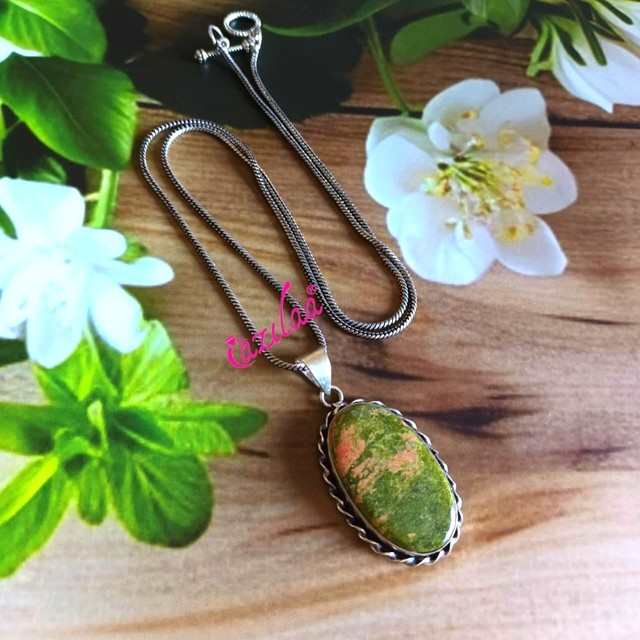 Spring Green Unakite gemstone pendant chain