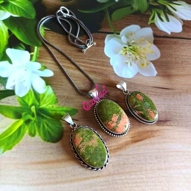 Spring Green Unakite gemstone pendant chain