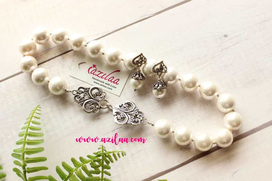 Statement Antique style bold pearl necklace earrings