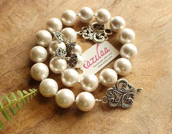 Statement Antique style bold pearl necklace earrings