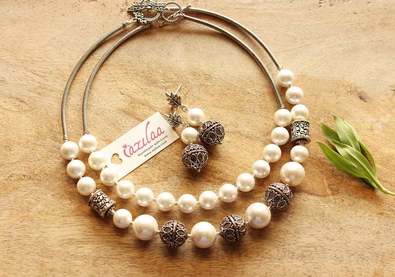 Statement Antique style white pearl layered necklace earrings