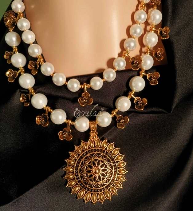 Statement Designer layered pearl gemstone set