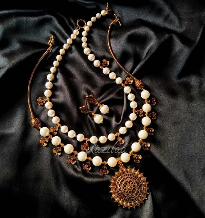 Statement Designer layered pearl gemstone set