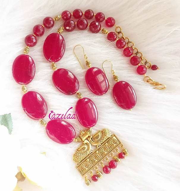 Statement Pinkish maroon beaded gemstone necklace set