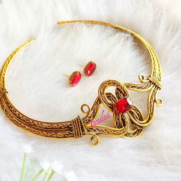 Statement artisan collar choker necklace set