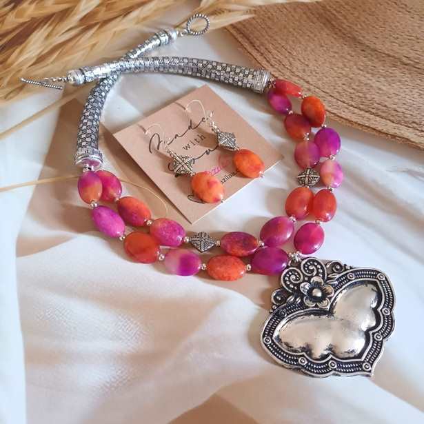 Statement pink shaded beaded gemstone necklace set