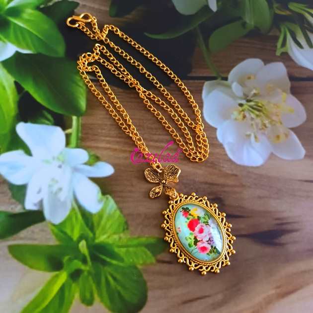 Vintage Flower charm gold plated pendant chain