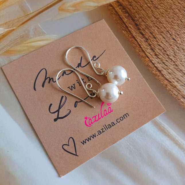 Vintage style statement pearl necklace earrings