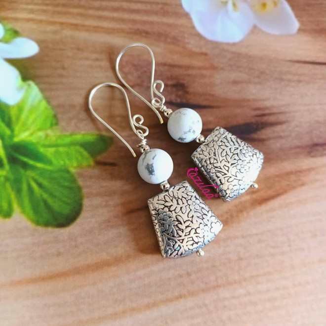 White Gemstone Flower Earrings