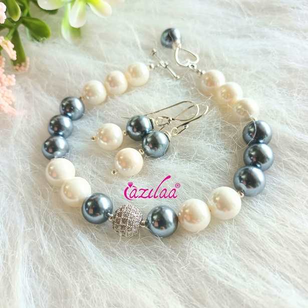 White gray Pearl designer earrings set 