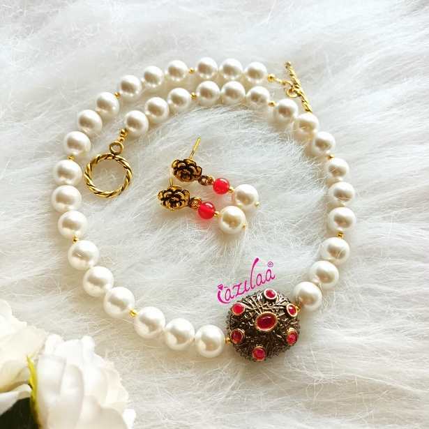 White pearl beaded choker necklace earrings