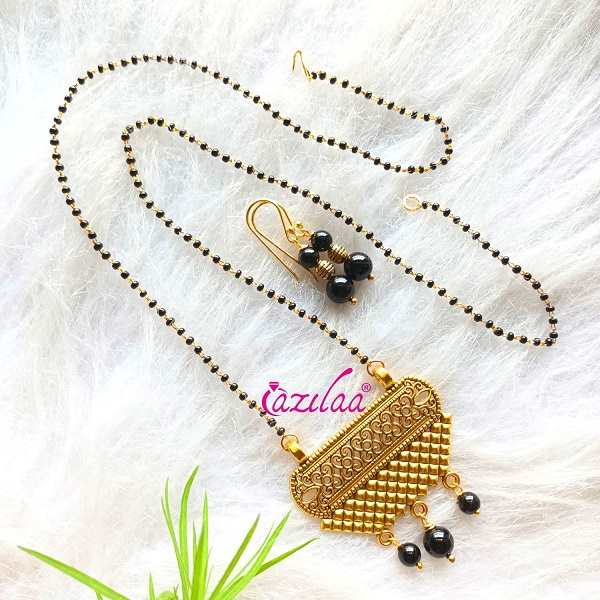 black onyx gemstone golden Mangal sutra